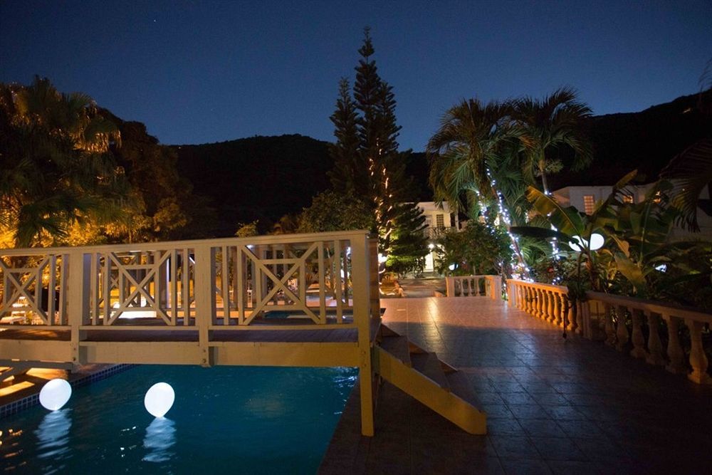 Icis Villas Brewers Bay Екстер'єр фото