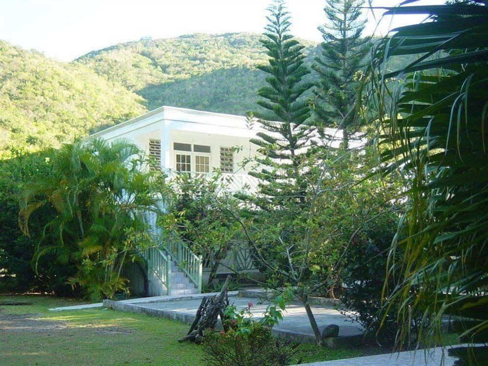 Icis Villas Brewers Bay Екстер'єр фото